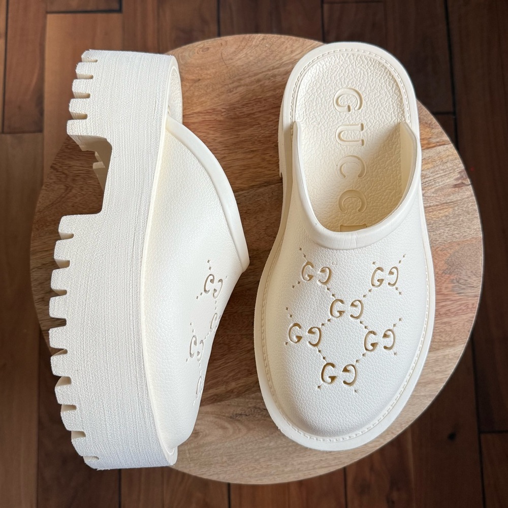 Gucci Rubber Monogram GG Go Through Platform Slide Clogs in Mystic White sz: 11 - Picture 3 of 14